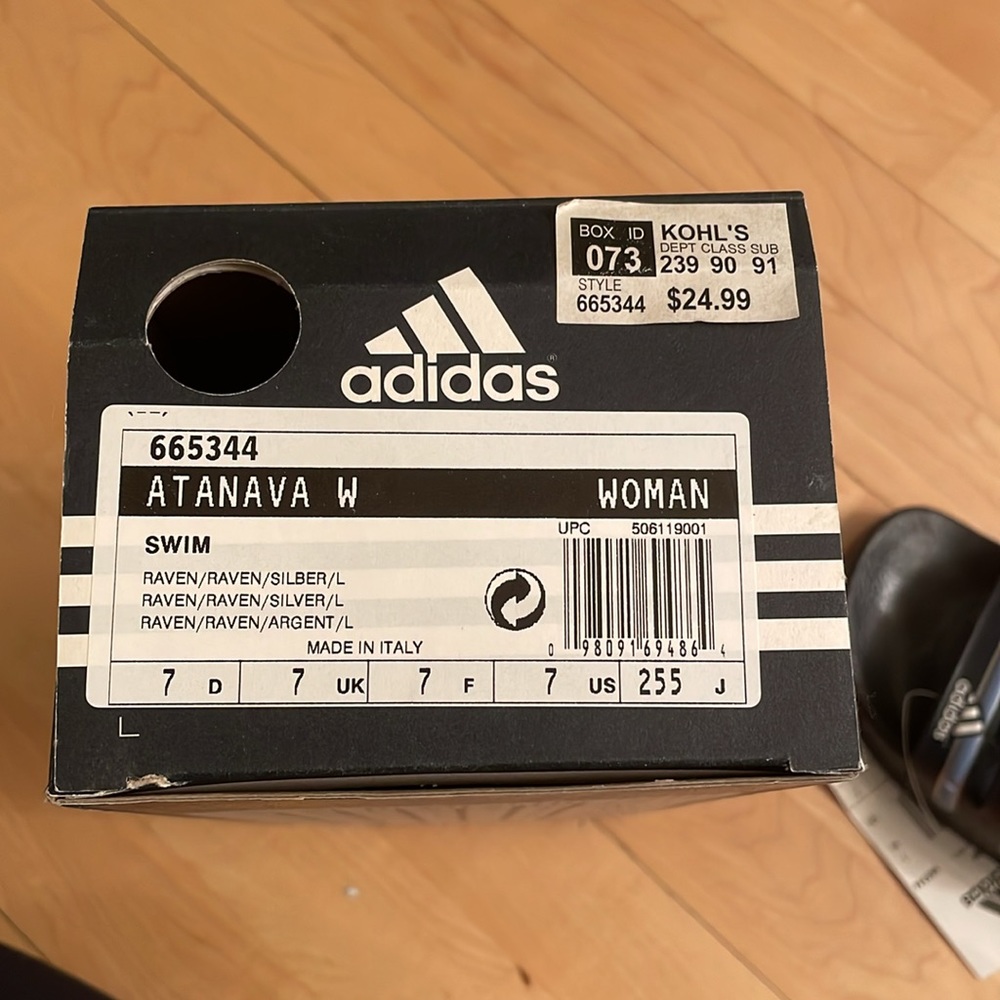 NEW adidas Atanava Sandal - Picture 4 of 5